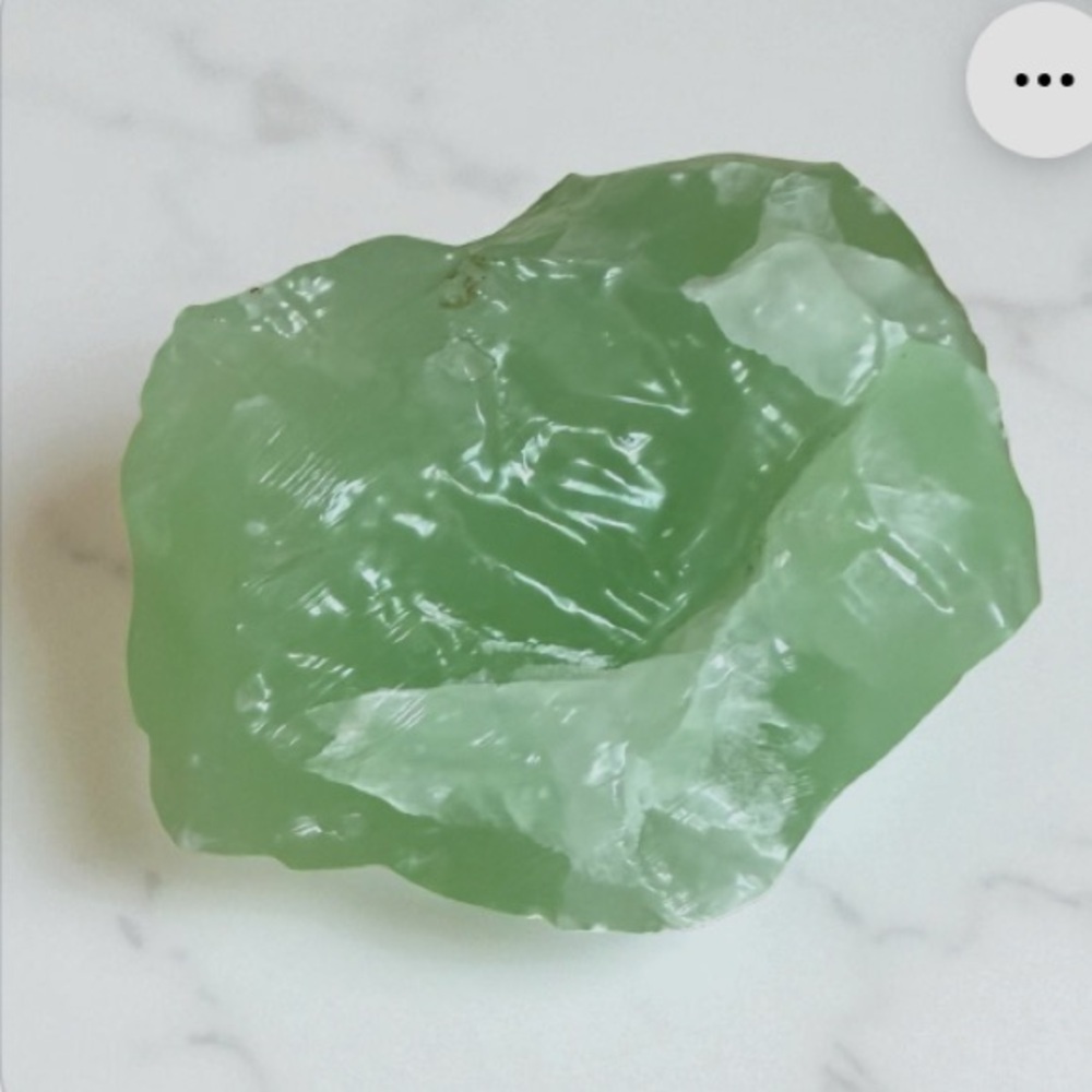 Green calcite crystal Calming and renewal - Picture 6 of 9
